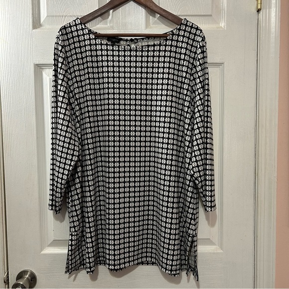 Talbots Plus Woman's Top Shirt Blouse 3/4 Sleeves Split Hem Black White Sz 2X - Picture 1 of 7
